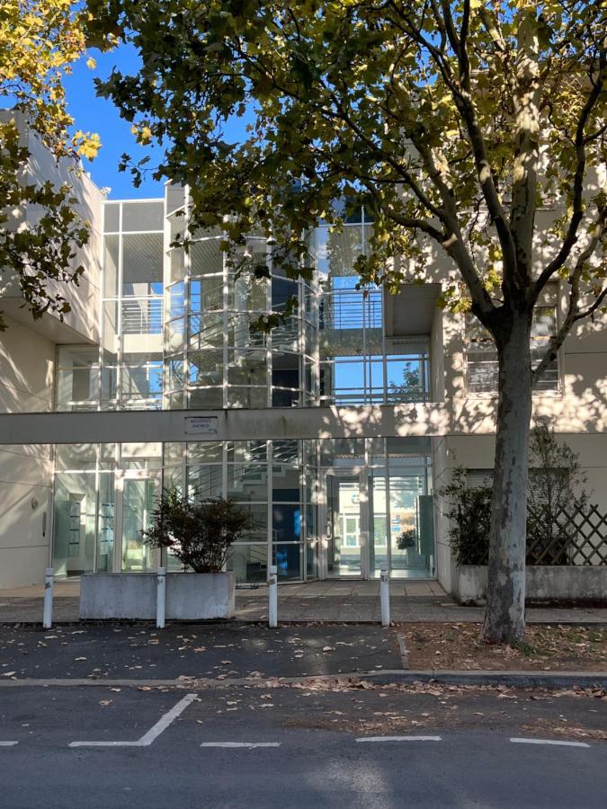 Au Coeur Du Centre Ville De La Rochelle Au Calme Avec Stationnement Gratuit Buitenkant foto